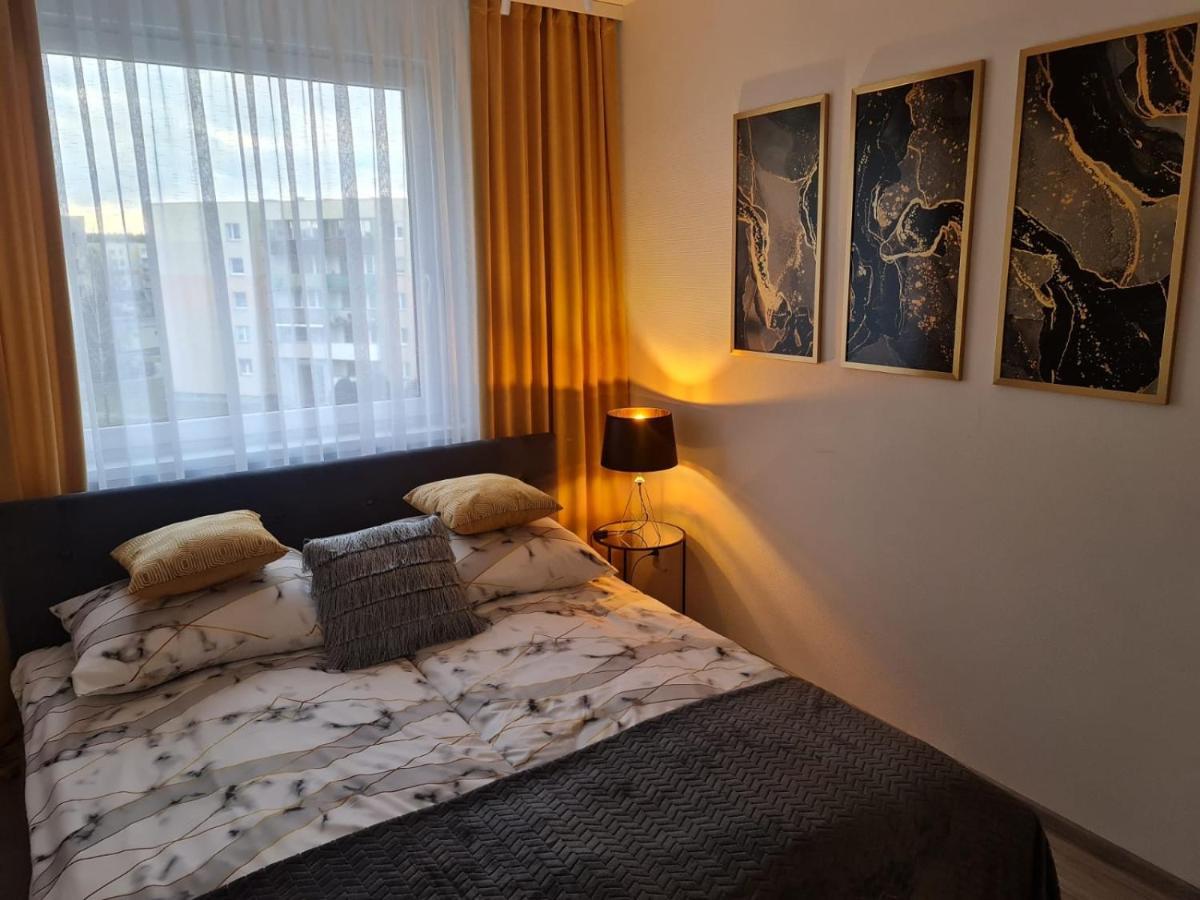 Apartament Nova Przy S3 Appartement Nowa Sol Buitenkant foto